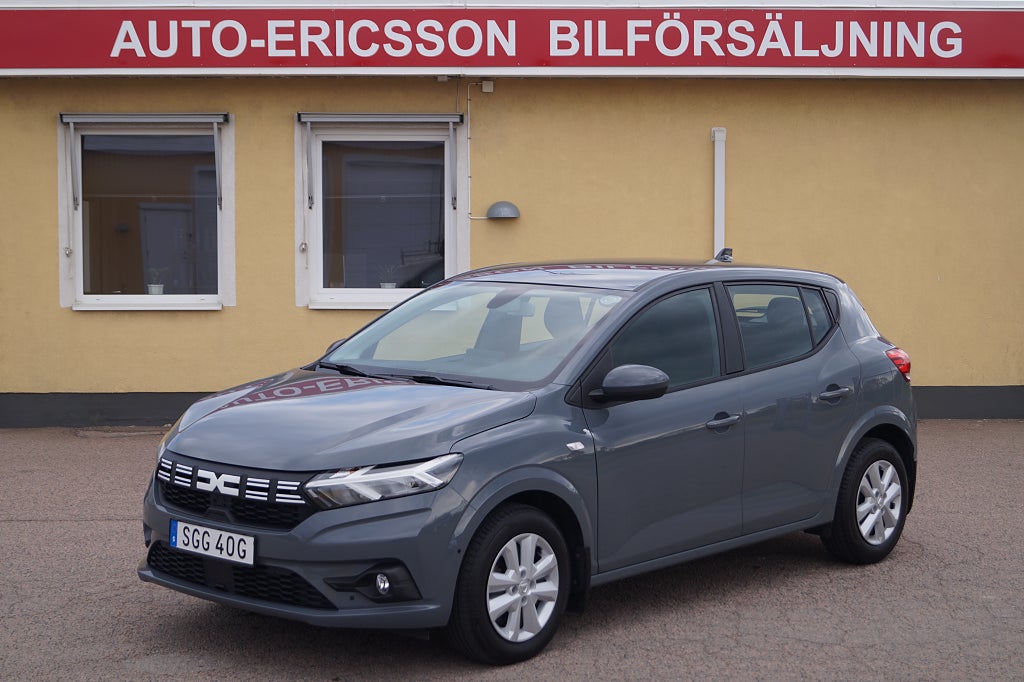 Dacia Sandero Automat | Dragkrok | 1-ägare | Nyservad | Nybesiktigad