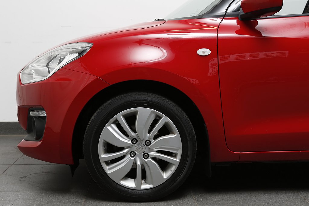 Suzuki Swift 1,2 90hk 5D Adaptiv Farthålllare Backkamera 2018