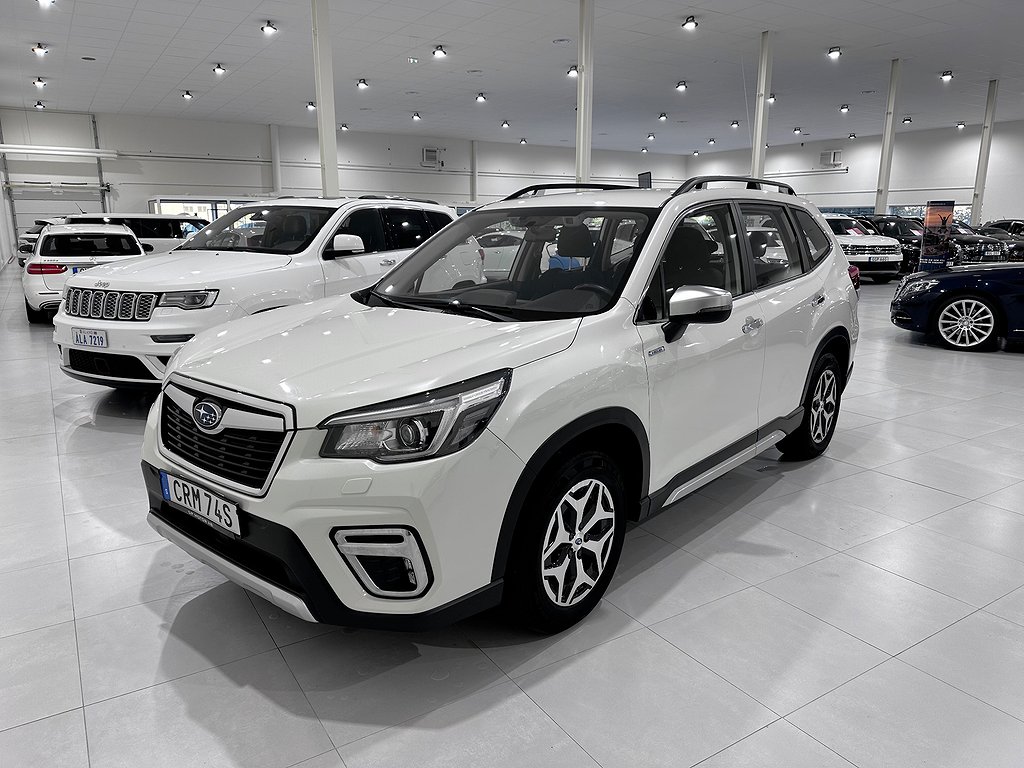 Subaru Forester e-Boxer AWD Kamera Vinterdäck ingår