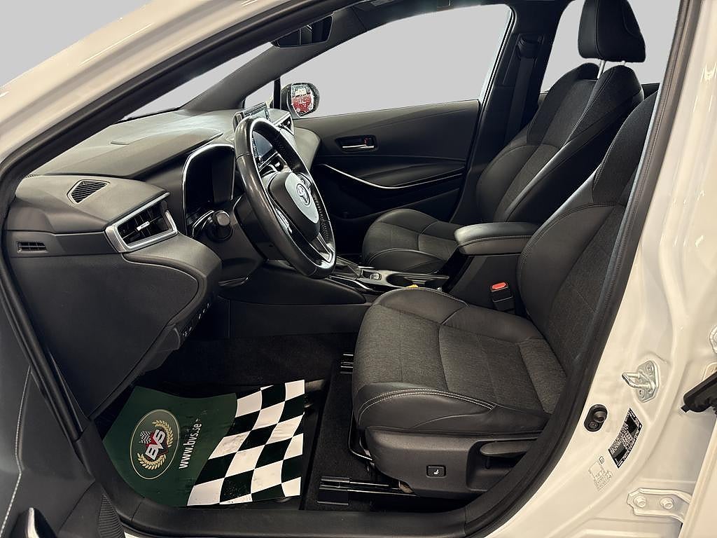 Toyota Corolla 2021 - miniatyr 14