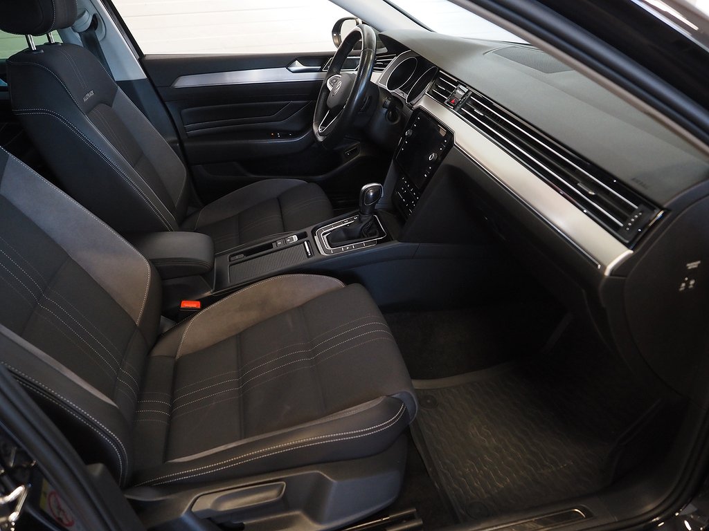 Volkswagen Passat Alltrack 2.0 TDI 4Motion Drag B-Kam D-Värm 2023