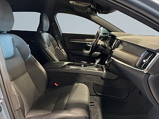 Volvo V90 Cross Country D4 AWD Aut Advanced SE III Drag Värmare Cockpit S&Vhjul – bild 9