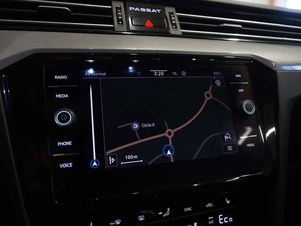 Volkswagen Passat SC GTE 1.4 TSI Plug-in Drag Cockpit Värmare Keyless GPS