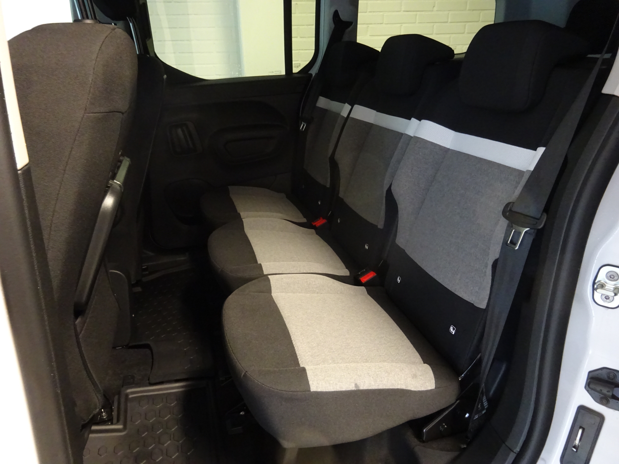 Citroen Berlingo 2026, bild 5/34