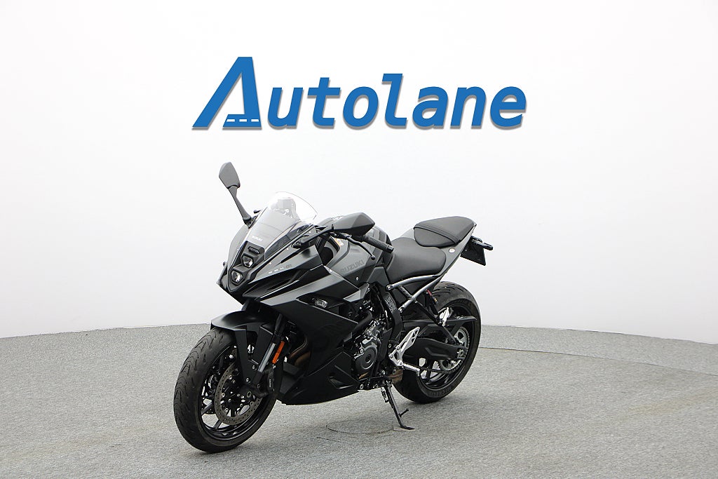 Suzuki GSX-8R *Nyservad Quickshifter
