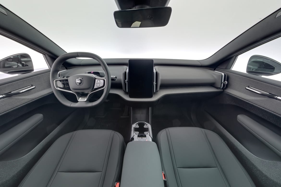 Volvo EX30 P8 AWD Plus Black Edt 2027, bild 7/10