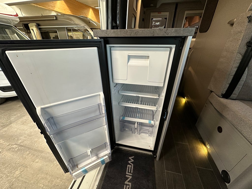 Weinsberg Cara Tour 600 MQ Automat, golvvärme, 3.49% Ränta thumbnail