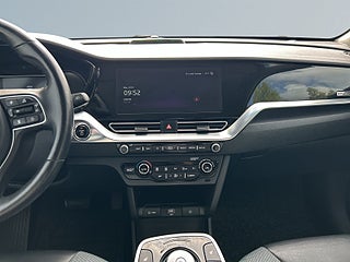 Kia Niro e- 64 kWh Rattvärme/Navi/Adaptiv Fart/SoV-Däck/Kamera – bild 11