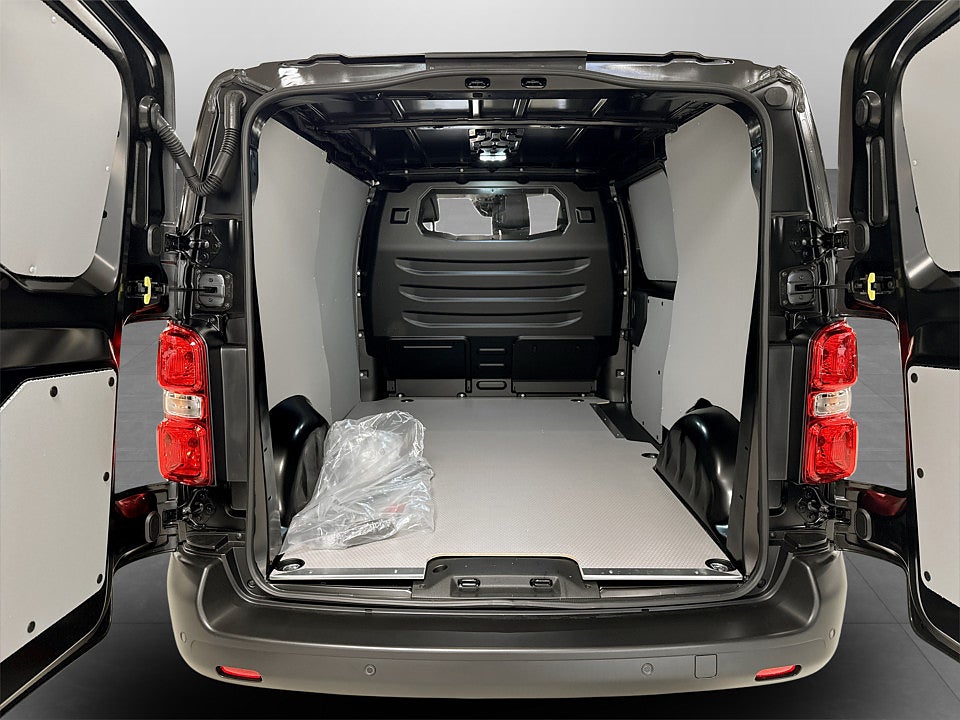 Bild på Opel Vivaro 150hk Aut L2 - EDITION! VÄRMARE & DRAGKROK INGÅR!