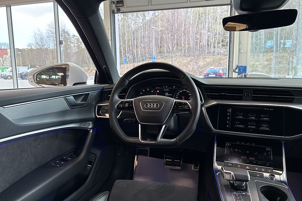 Audi A6 Avant 45 TFSI Quattro S-line Ambient/Svart optik/(SÅLD)