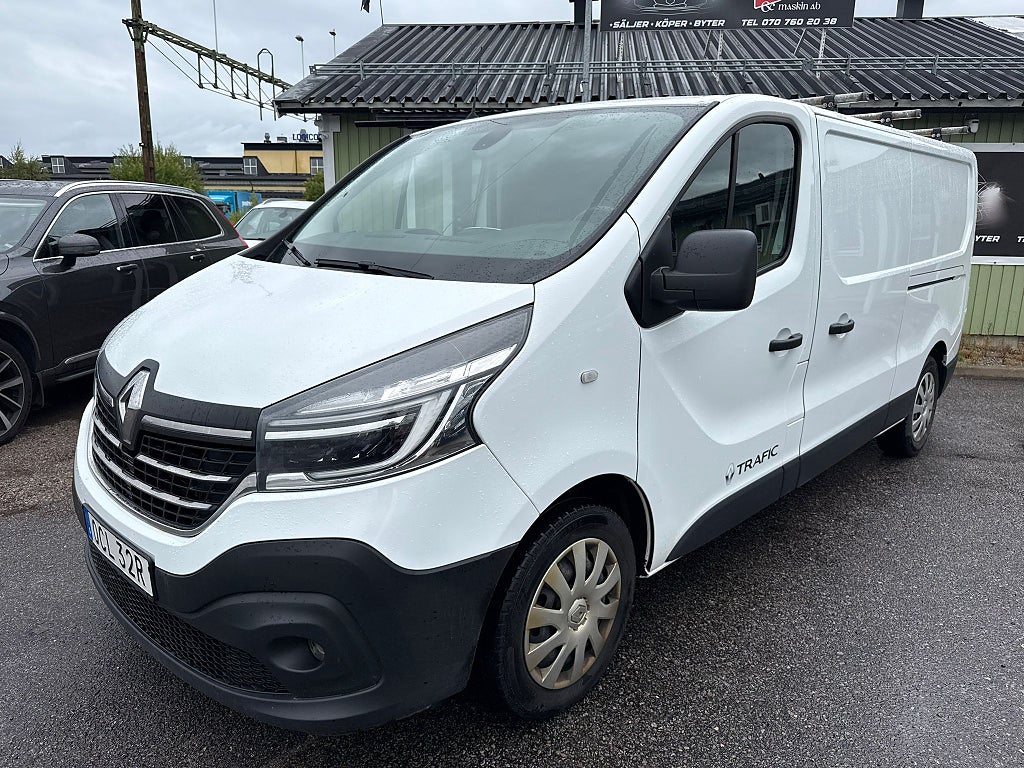 Renault trafic Skåpbil 3.0t 2.0 dCi EDC Euro 6