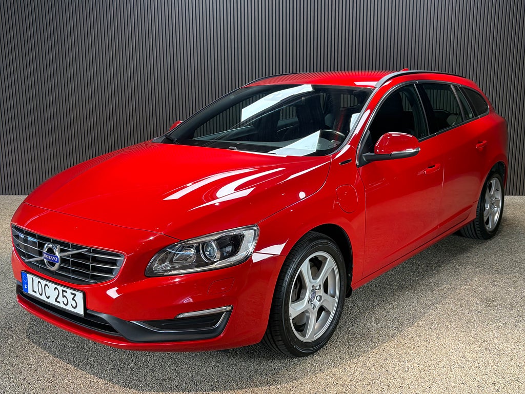 Volvo V60 D5 Plug-in Hybrid | AWD | Geartronic | Momentum | 231hk