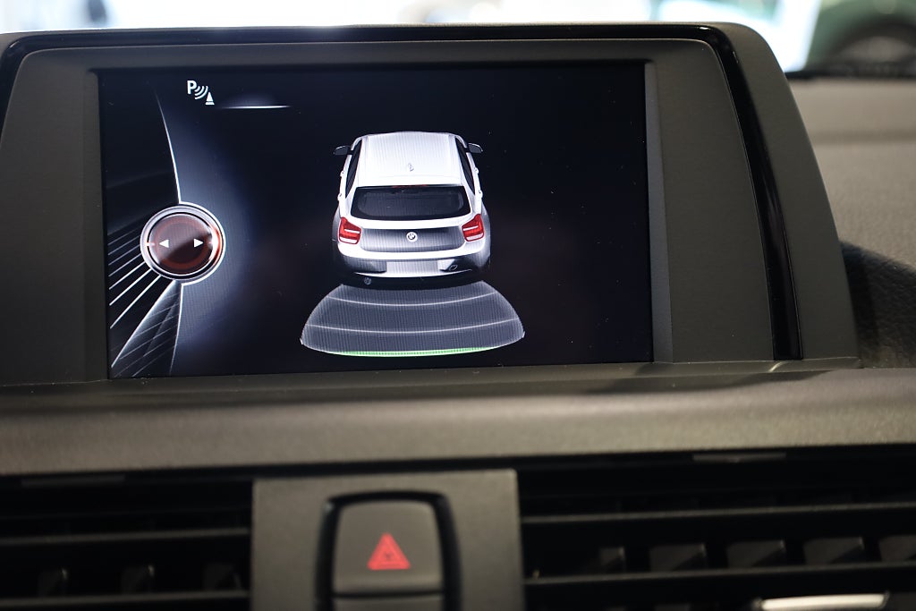 BMW 116i 5-dörrars Steptronic M Sport PDC Blåtand Connected 2015