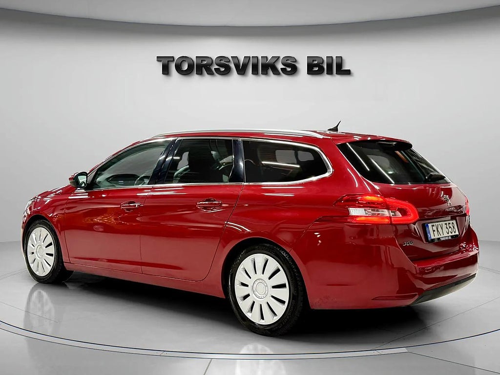 Peugeot 308 SW 1.2 Allure  Automat Panorama Navi S&V-hjul HELGKAMPANJ! - miniatyr 3