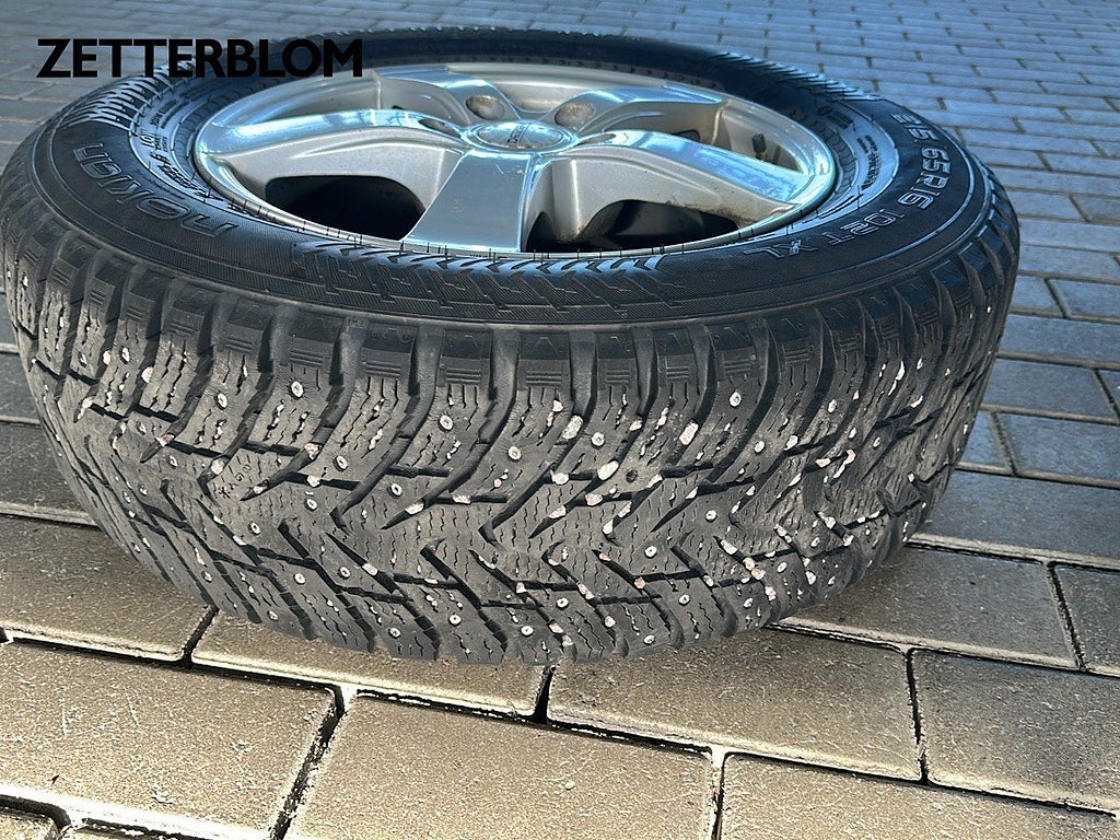 SUV Nissan Qashqai 17 av 17