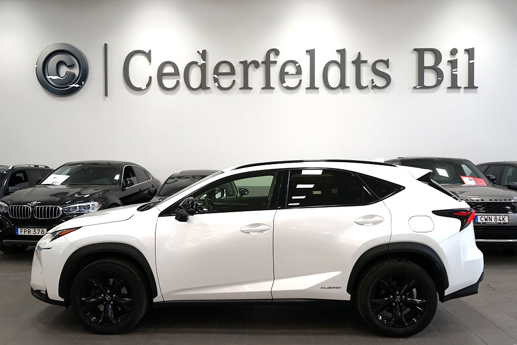 Lexus NX 300h AWD Executive Navi B-Kam Drag Skinn SoV-hjul