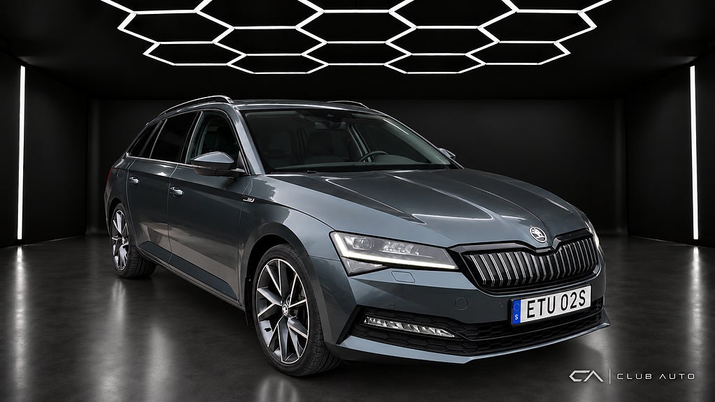 Skoda Superb iV Kombi 1.4 Plug-in Hybrid SPORTLINE PANO CANTON DRAG