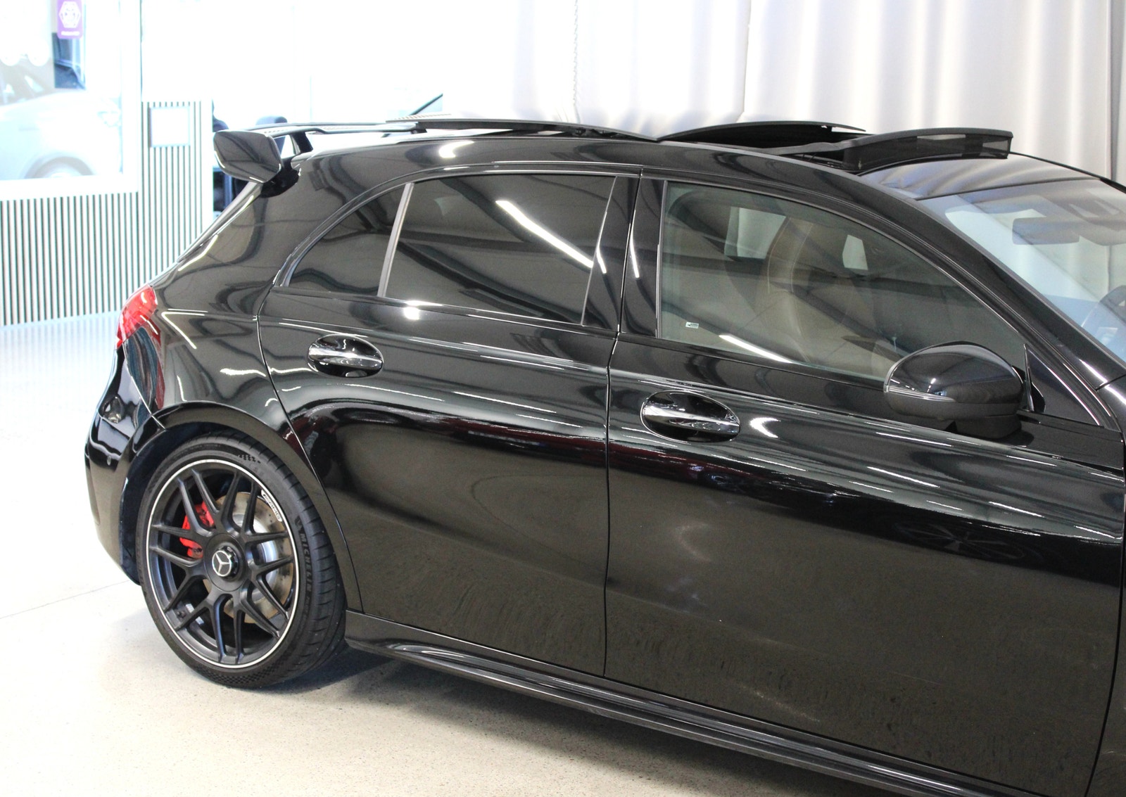 Mercedes-Benz A45S AMG 4MATIC+ Panorama, Aero pkt, Drivers Pkt, Premium Plus 2022 - miniatyr 10