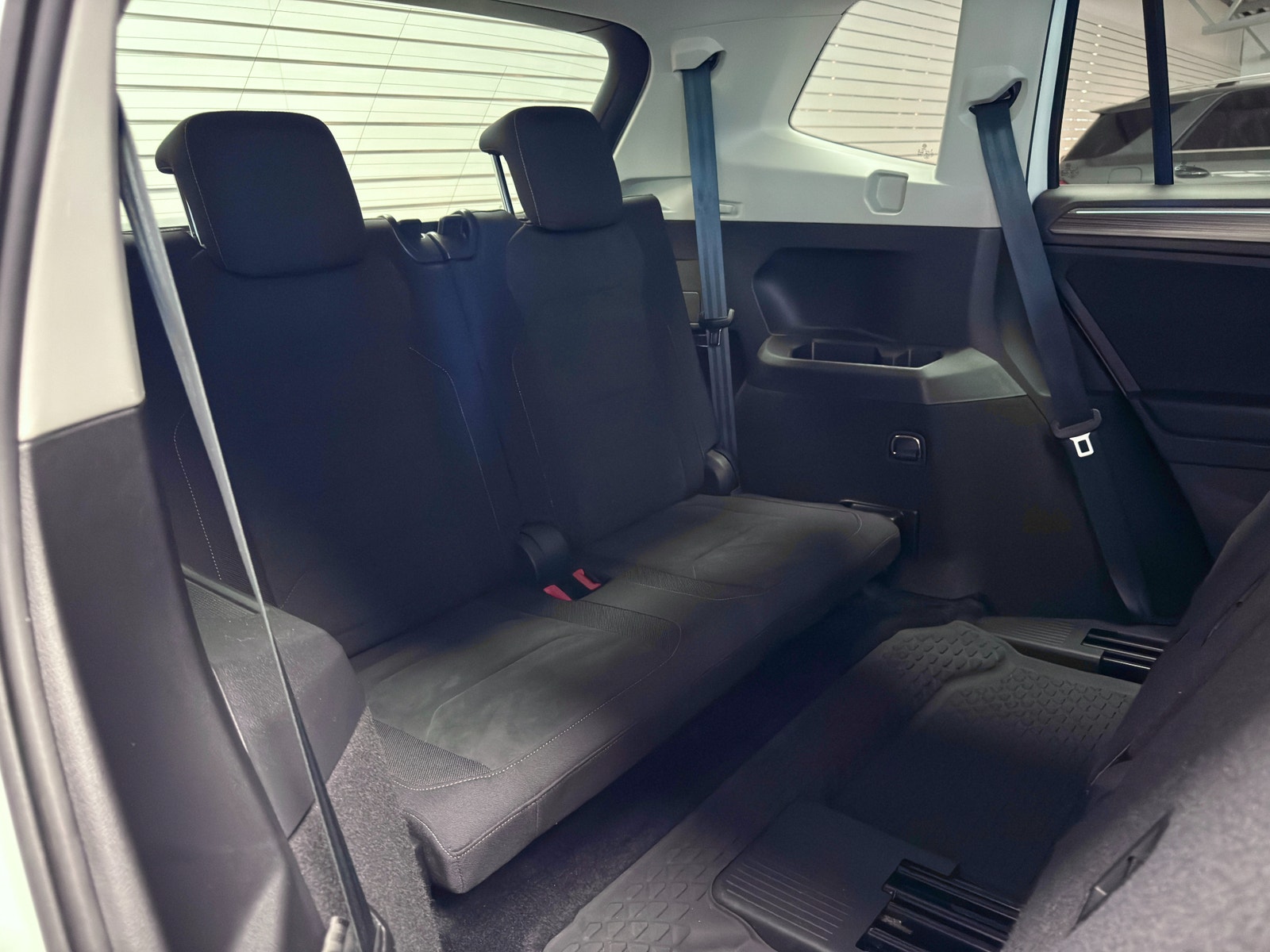 Volkswagen Tiguan Allspace 7-sits 2.0 TDI 200hk 4M |Elegance|Drag|Värmare 2022 - miniatyr 20