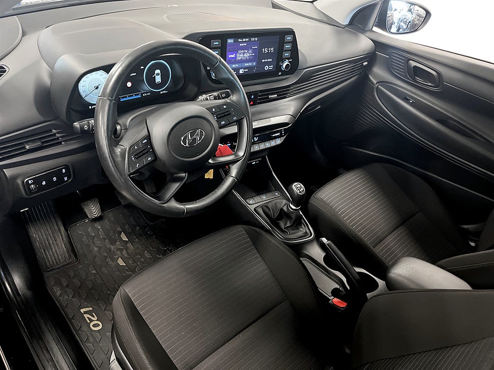 Bild på Hyundai i20 Essential 1.2 MPi 84hk B-KAMERA CARPLAY
