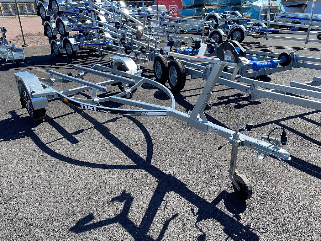 Tikitreiler JS-750 kg black edition Skotervagn 80 km/h 