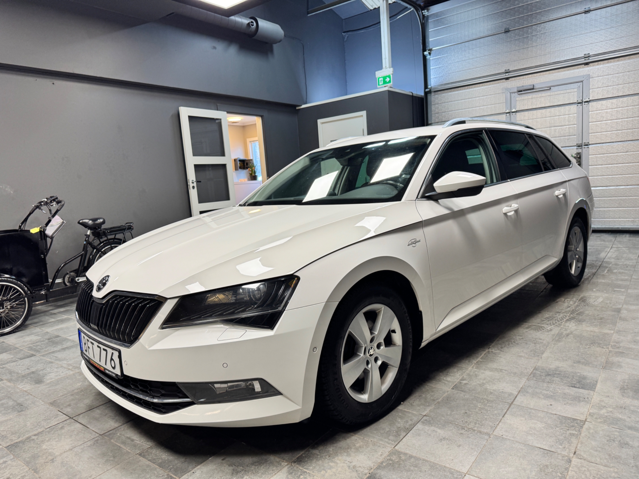 Skoda Superb 2018, bild 4/56