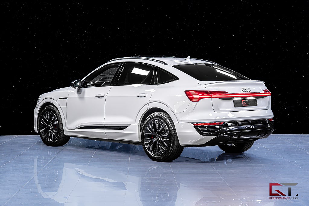Audi Q8 e-tron SB 55 E-Tron Q MOMS 21" Pano B&O-3D Drag Luftfjädring