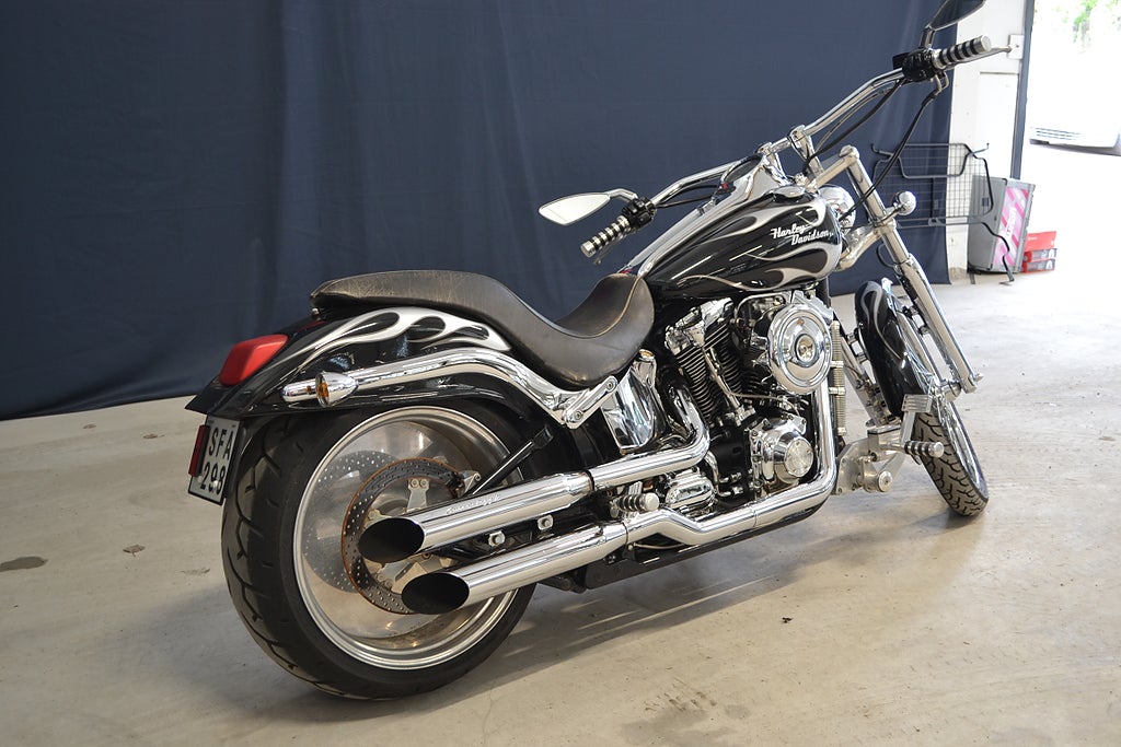 Harley-Davidson Deuce 1.4 Twin Cam 88B ,2001 Custom made 