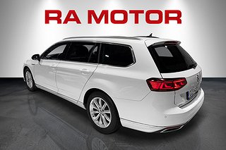 Kombi Volkswagen Passat 18 av 20