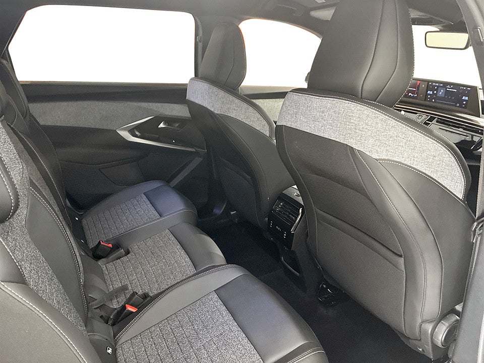 Bild på Peugeot 5008 Allure Hybrid 145hk Aut 7-SITS B-KAMERA CARPLAY 