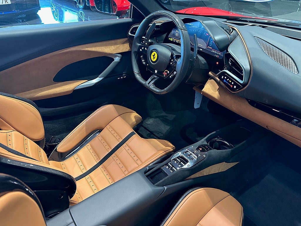 Ferrari 296 GTS 830 hk Lift / Leasebar / Carbon / JBL - bild 6