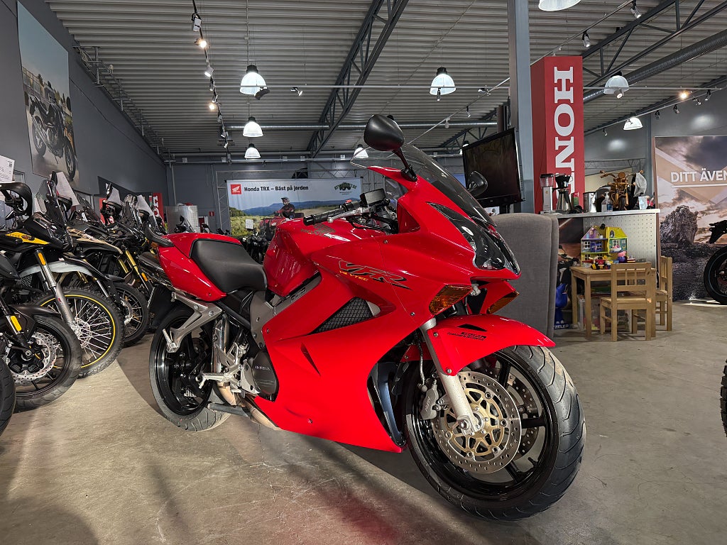 Honda VFR800F V-Tec #Endast3710mil# 