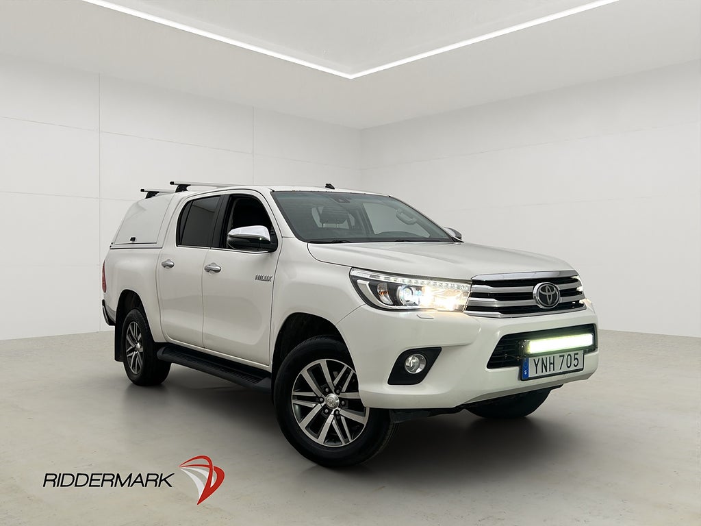 Toyota Hilux 2.4 AWD Dragkrok B-Kamera Skinn Diff Kåpa Moms