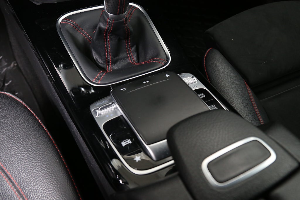 Mercedes-Benz A 180 AMG Line Kamera Apple Carplay Drag 2019