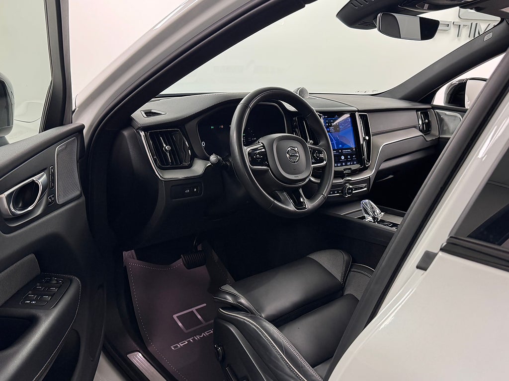 Volvo XC60 Recharge T8 AWD Polestar Engineered Pano Fullutr bild 4