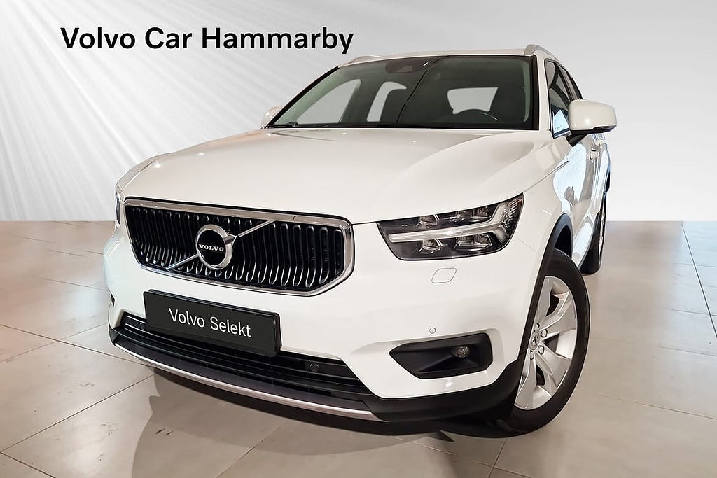Volvo XC40 B4 FWD Bensin Momentum Advanced Edt