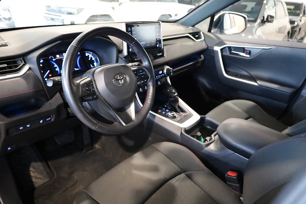 Toyota RAV4 Plug-in Hybrid E-CVT Active AWD Dragkrok Kamera 2022