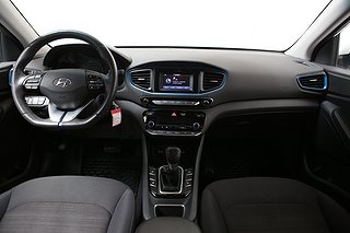 Halvkombi Hyundai IONIQ 16 av 22