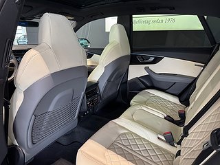 SUV Audi Q8 9 av 15