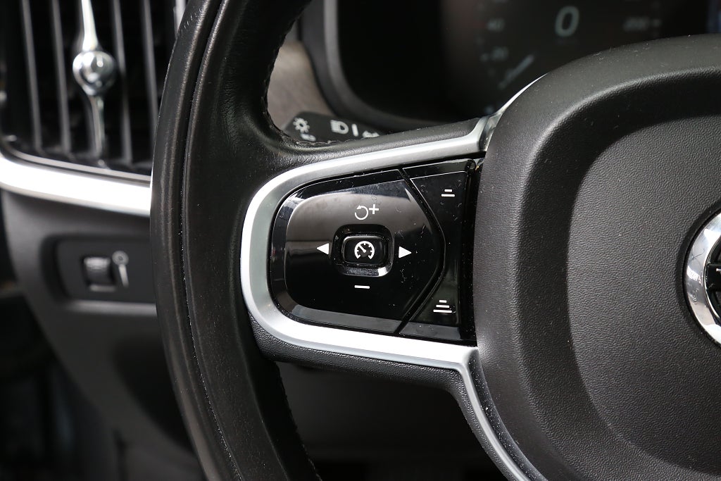 Volvo V90 Cross Country D5 AWD 235hk Adv Edition Aut Navi Kamera VOC D 2019