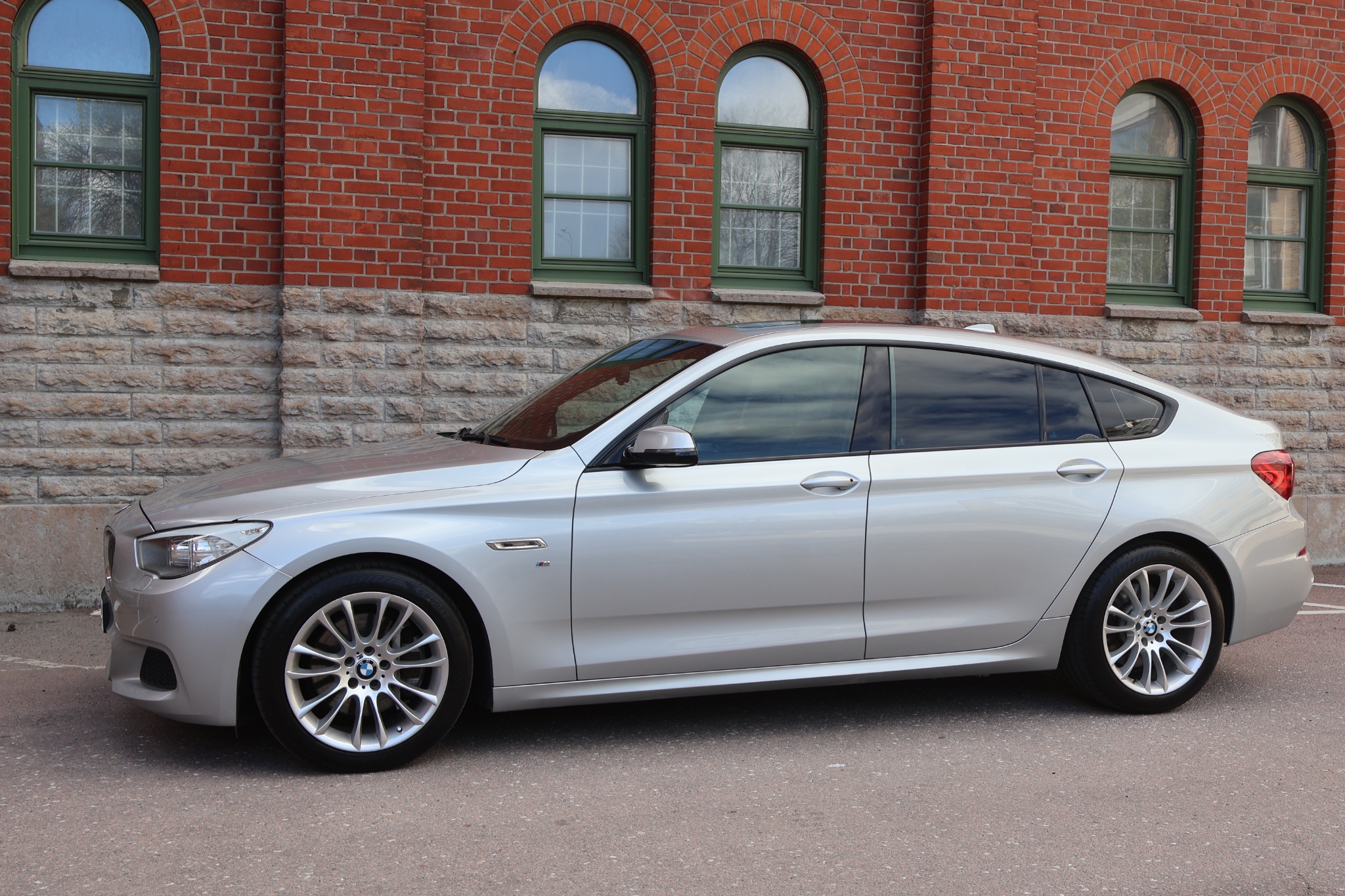 BMW 530 2015, bild 3/53