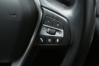 Kombi BMW 330e 14 av 24