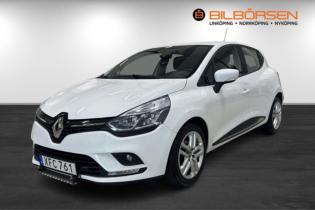 Renault Clio 1.2 Expression (Sensorer, Kamrem bytt, Navi, Ledramp)