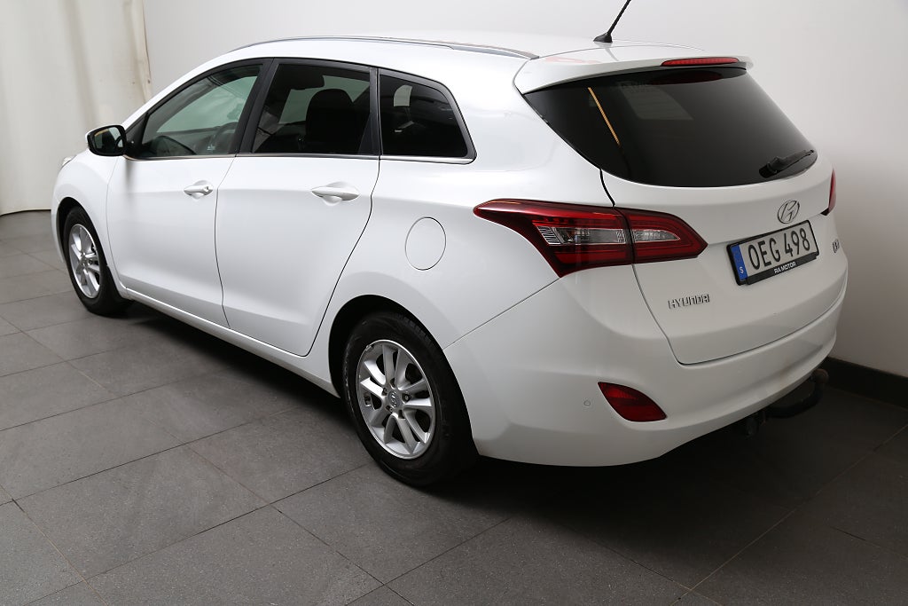 Hyundai i30 1,6 CRDi 136hk GO! Edition Kombi Motorvärmare Dragkrok