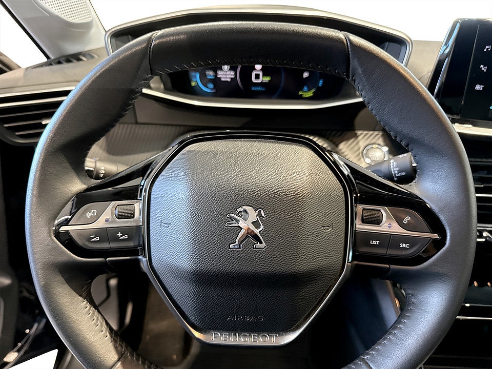 Bild på Peugeot E-208 Allure Pack 50kWh 136hk Aut B-KAMERA CARPLAY