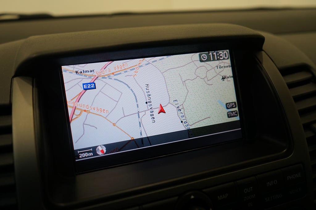 Nissan Navara Dubbelhytt 2.5 dCi 4x4 Automat Kåpa 171hk