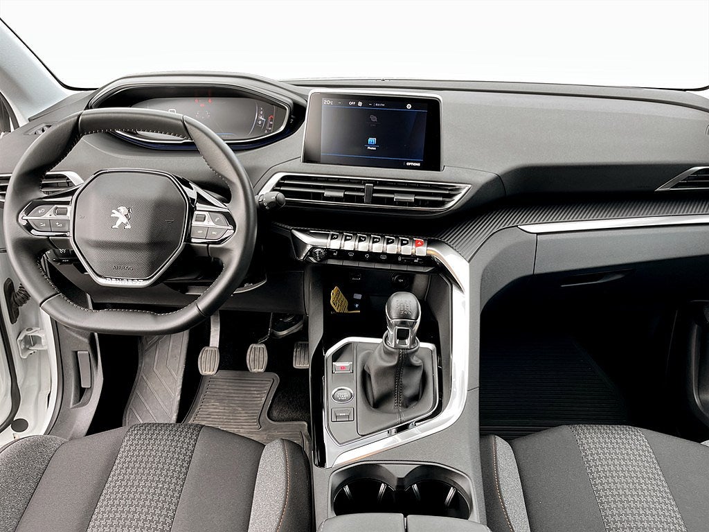 Bild på Peugeot 3008 Active Pack 1.2 PT 130hk - B-KAMERA, CARPLAY