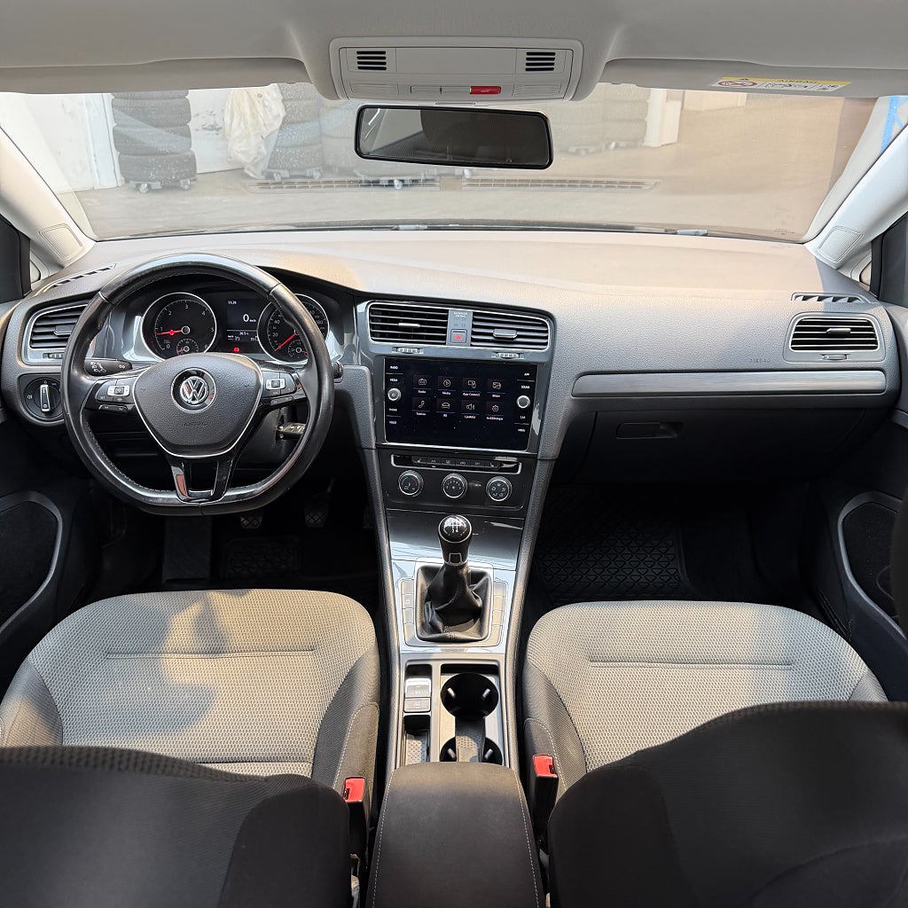 Volkswagen Golf 5-dörrar 1.6 TDI Base Carplay Adaptivfarthållare 116hk