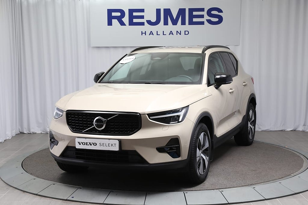 Volvo XC40 B4 FWD Bensin Plus Dark |Drag |Kamera |Elstol