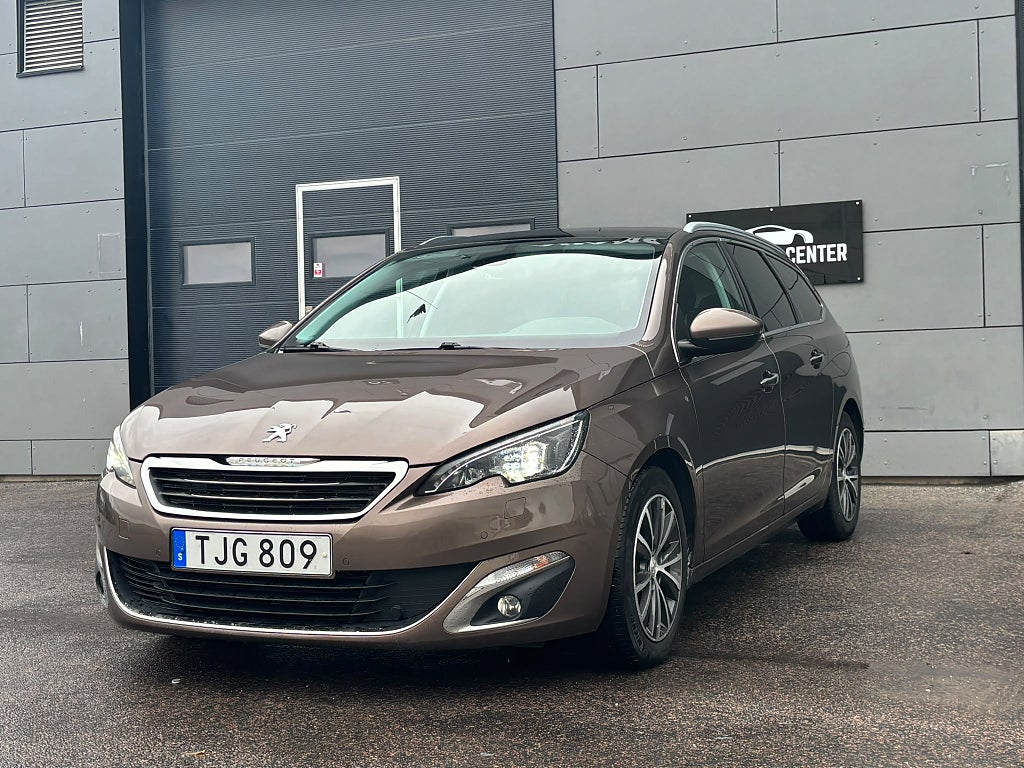 Peugeot 308 SW 1.2 PureTech 130 Allure ny kamrem sats \ny besiktigad
